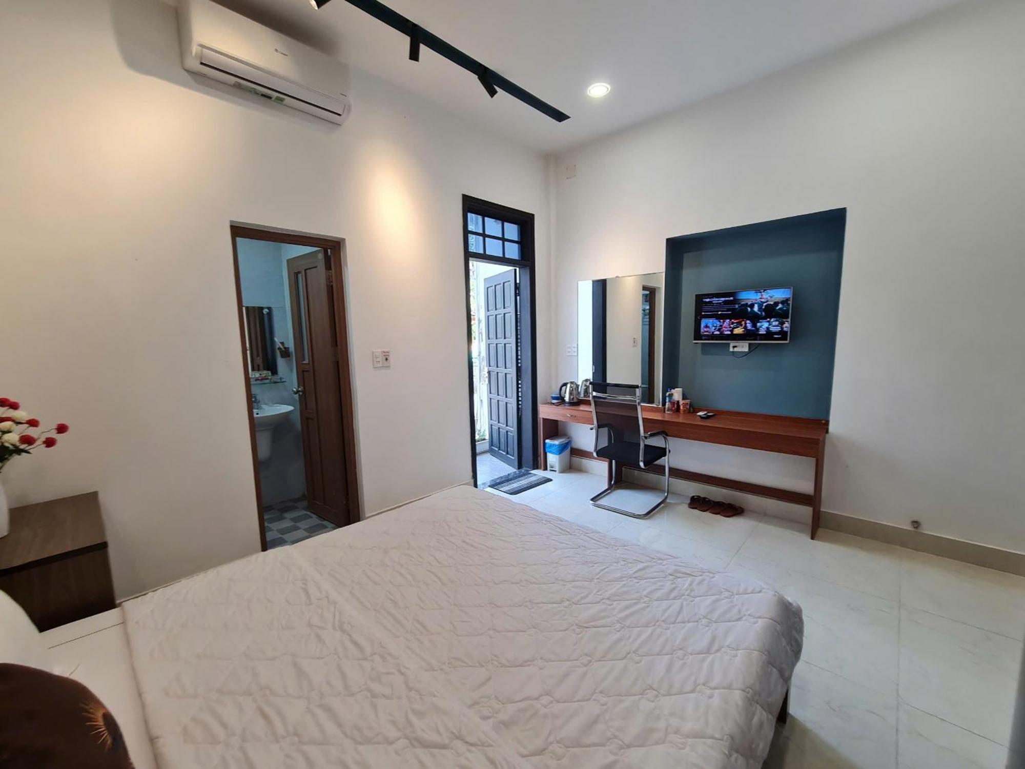 Sun Hotel Hue Exterior photo